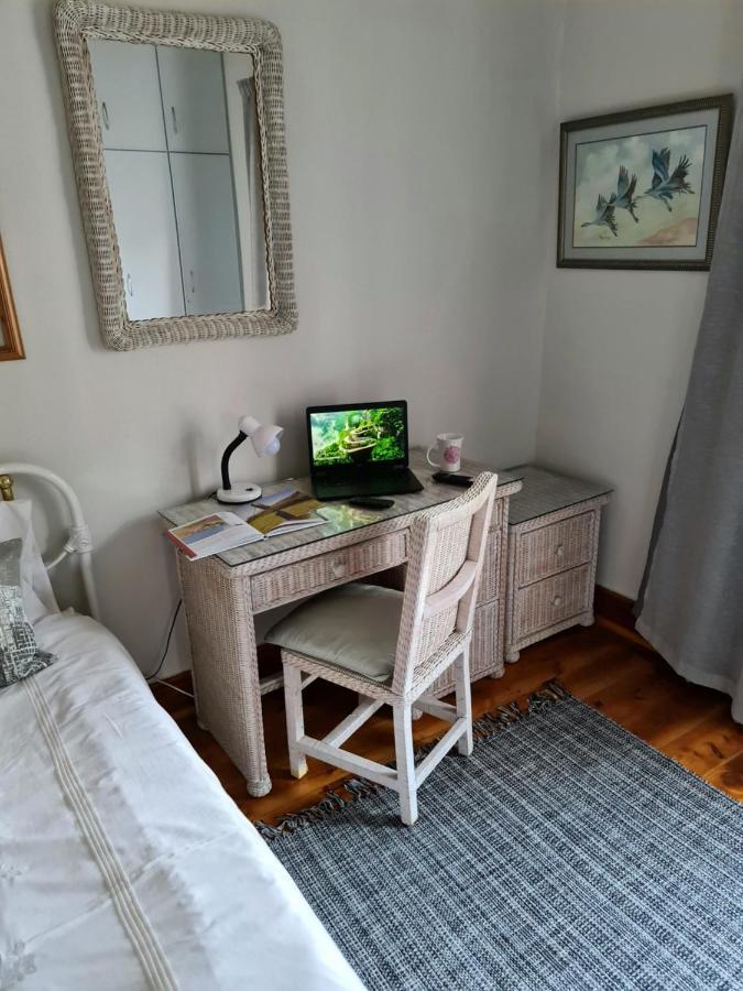 Hotel 7 On South à Bredasdorp Extérieur photo